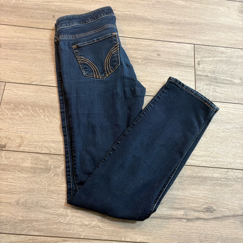 😀Hollister Skinny Jeans (C)🌹